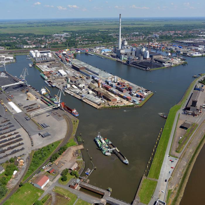 Overview Harbour of Bremen